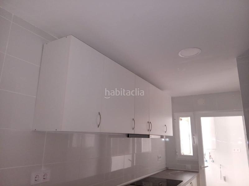 Foto f14c9cd1-ed8f-4903-ab02-14aaf9df2f7d. Piso precioso piso con 4 dormitorios en Colonia Madrid Benidorm