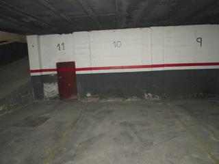 Aparcament cotxe  Avinguda alcalde porqueres