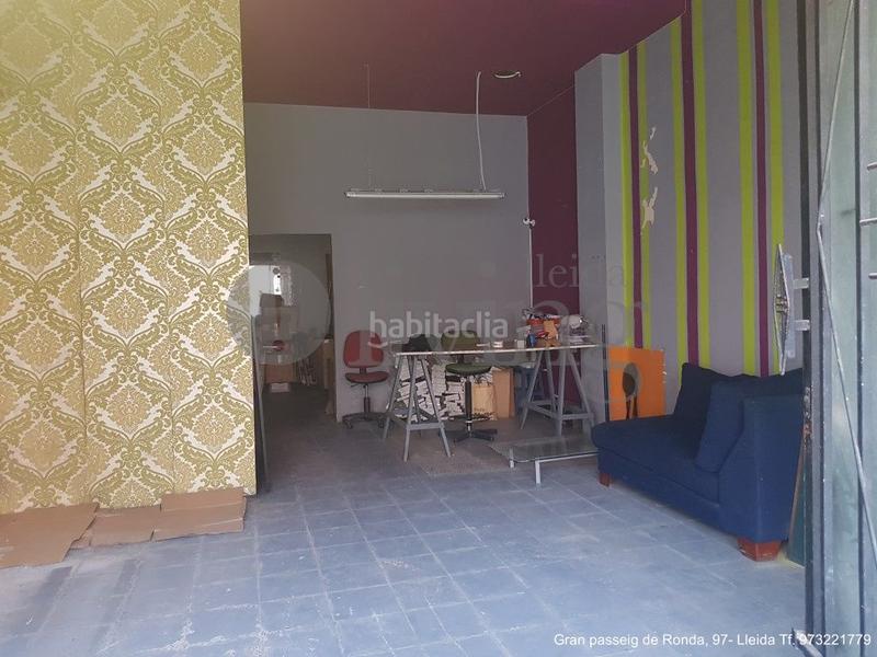 Foto 04863acc-cae8-48e4-ab8e-535457d9f3bb. Local comercial a carrer anastasi pinós 40 a Pardinyes Lleida