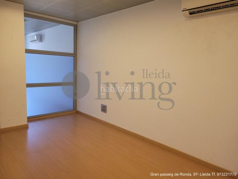 Foto 132342ba-78e6-4680-9824-88739c44f019. Oficina amb calefacció a Centre Històric Lleida