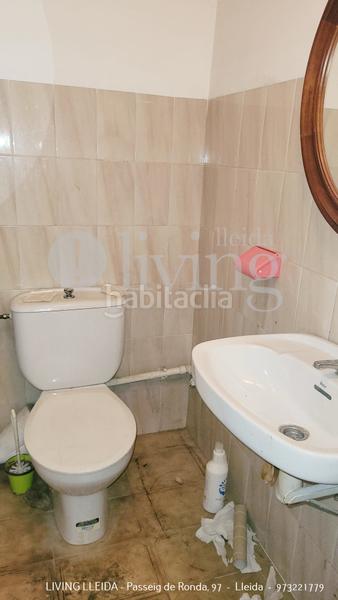 Foto dde44089-dede-4d23-bdfd-817b1855a6c0. Local comercial a Pardinyes Lleida