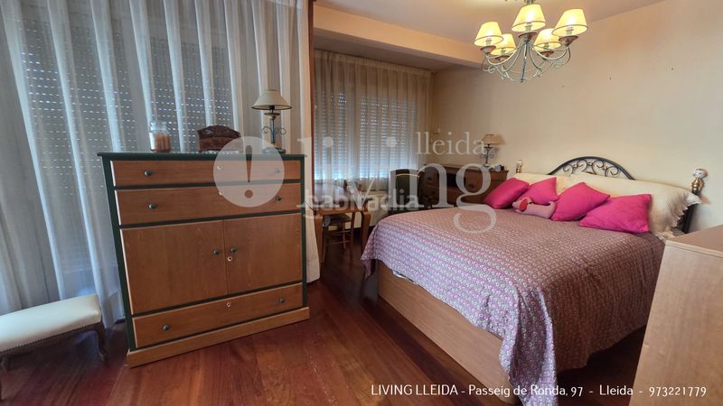 Foto 51c1a639-327d-4e9e-a05e-4f4a166041d5. Pis amb xemeneia calefacció aparcament a Centre Històric Lleida