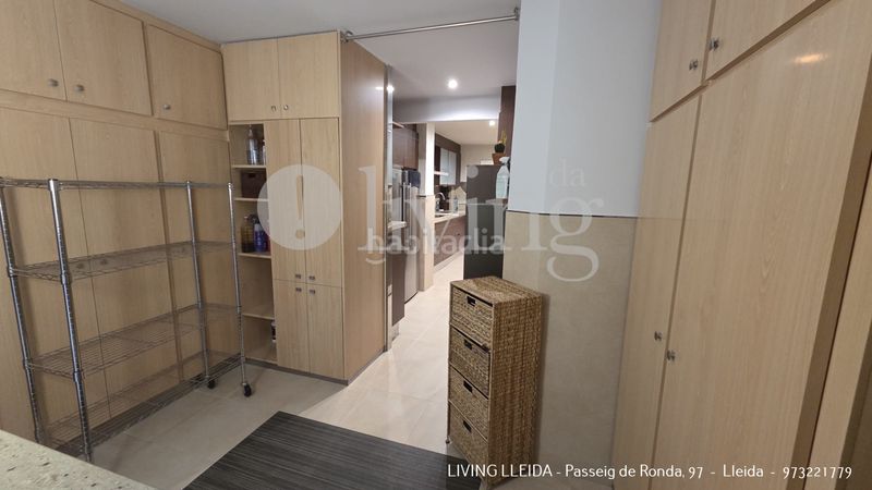 Foto 7323ae4d-4e80-475a-ab4a-f52b828c2521. Pis amb xemeneia calefacció aparcament a Centre Històric Lleida