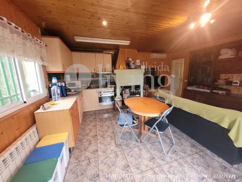 Foto b4c0d396-5c2e-4102-bc87-9bcdb7847530. Chalet mit kamin heizung parking pool in Torres de Segre