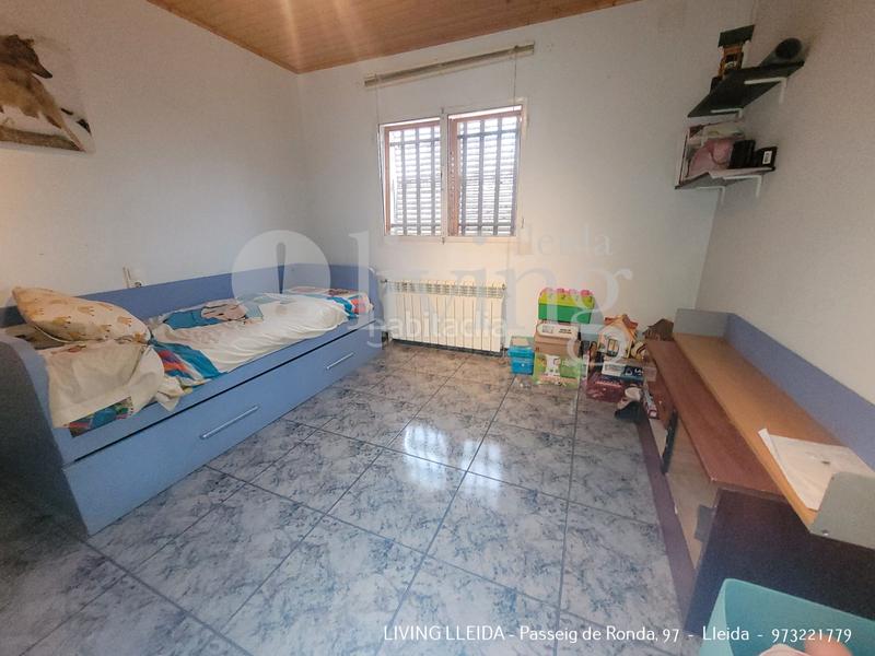 Foto f3eb99e8-1809-4c1c-bc23-e244331d4f06. Chalet mit kamin heizung parking pool in Torres de Segre