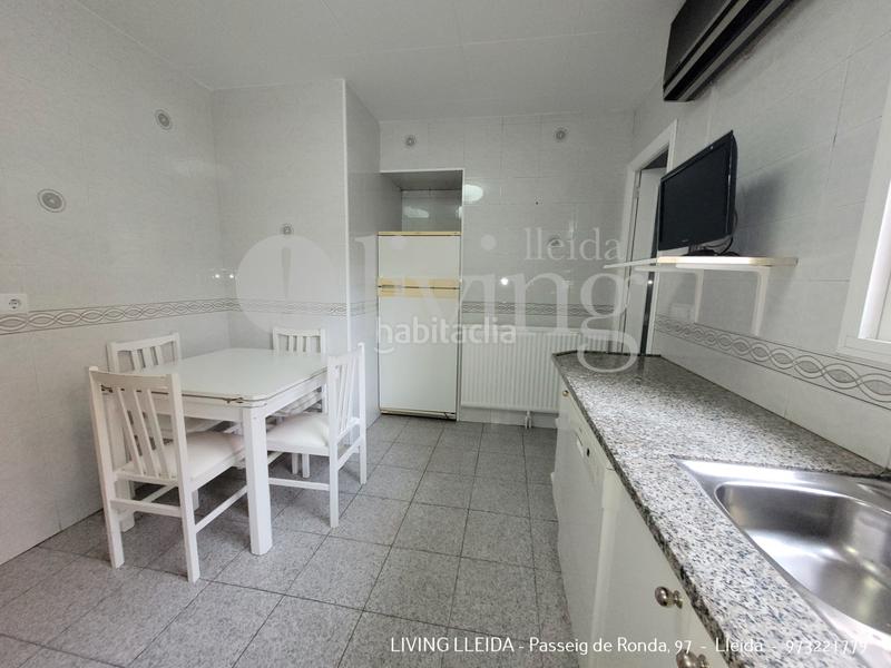 Foto 5b3e6eab-f1dc-4306-99de-455f454f46e8. House with fireplace heating parking in Puigverd de Lleida