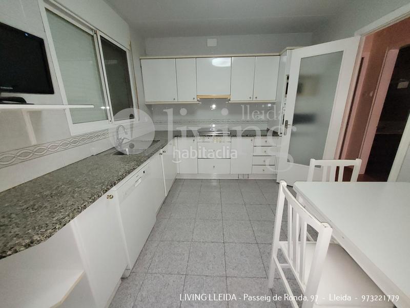 Foto 7abf255d-8ada-4bc5-8ef5-9454352a8282. House with fireplace heating parking in Puigverd de Lleida