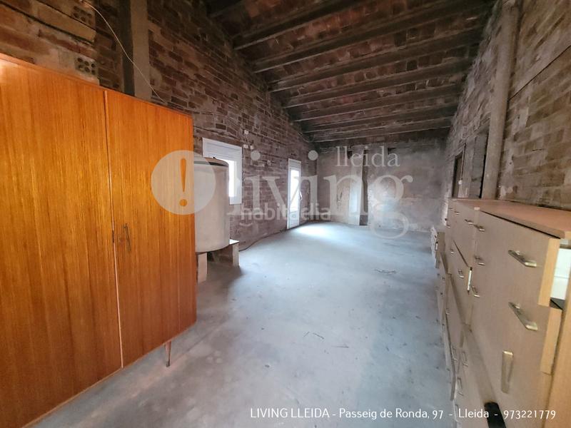 Foto 972e8fcf-6389-42b6-a358-6b965bc483f5. House with fireplace heating parking in Puigverd de Lleida