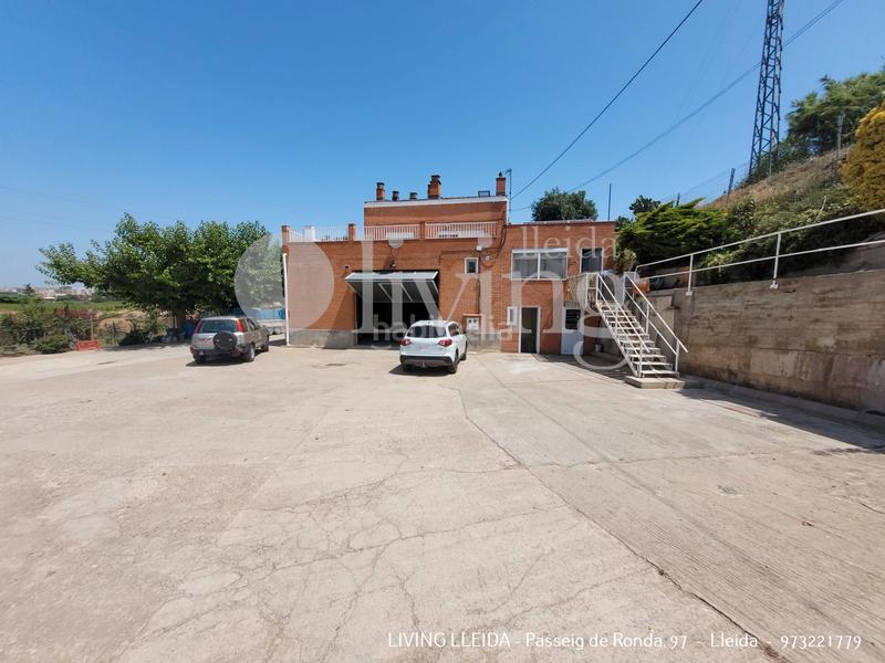 Foto 3a11d045-e58b-48bf-951b-6a4516d7af8f. Chalet with fireplace heating parking in Partides Rurals Lleida