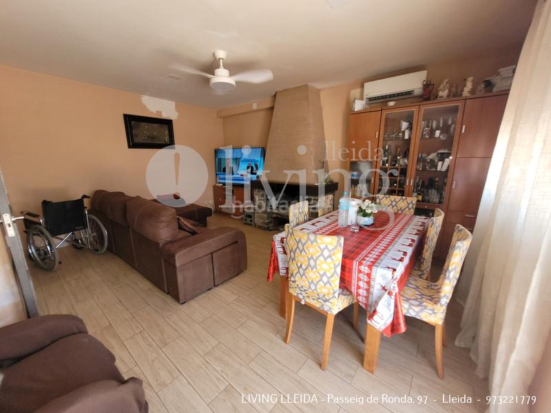 Foto b7b345ee-1dbf-4f47-bbea-32418316dad8. Chalet with fireplace heating parking in Partides Rurals Lleida
