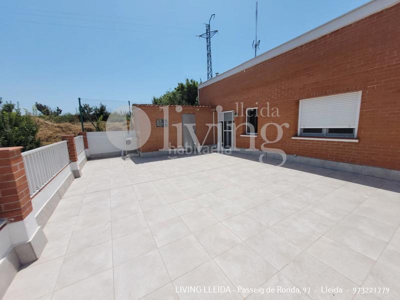 Foto 4b42e7ac-d257-4f89-acb6-7925ef0dd88b. Chalet con camino riscaldamento parcheggio in Partides Rurals Lleida