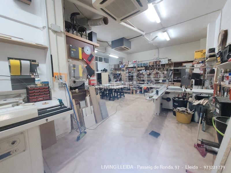 Foto ad039c48-14f4-44d7-8cb0-bf363a2eeab7. Local comercial en La Bordeta Lleida
