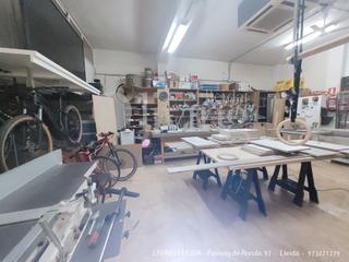 Locale commerciale in Carrer Bellavista