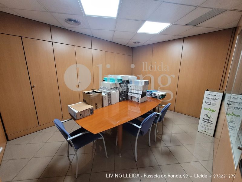Foto 75de3ed1-3edd-4962-9090-268b52114cdc. Office space with heating in Centre Històric Lleida