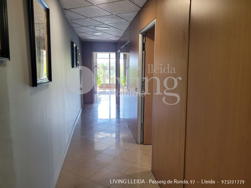 Foto 987ce464-3df8-4881-9826-602d2571dc70. Office space with heating in Centre Històric Lleida