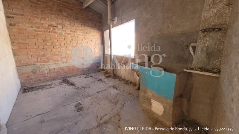 Foto 45852b43-2585-4198-bac0-36ec88832425. Casa amb aparcament a Sarroca de Lleida