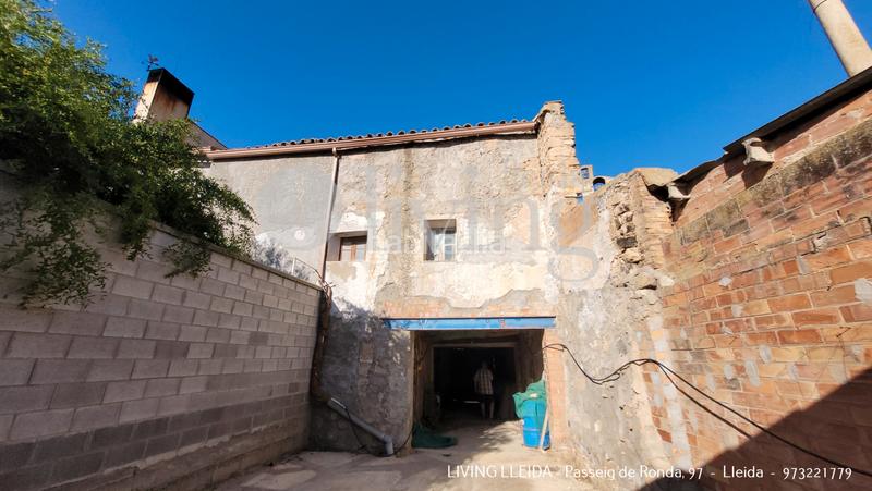 Foto c50d182a-917d-4014-bb19-f5f852b8b902. Casa amb aparcament a Sarroca de Lleida