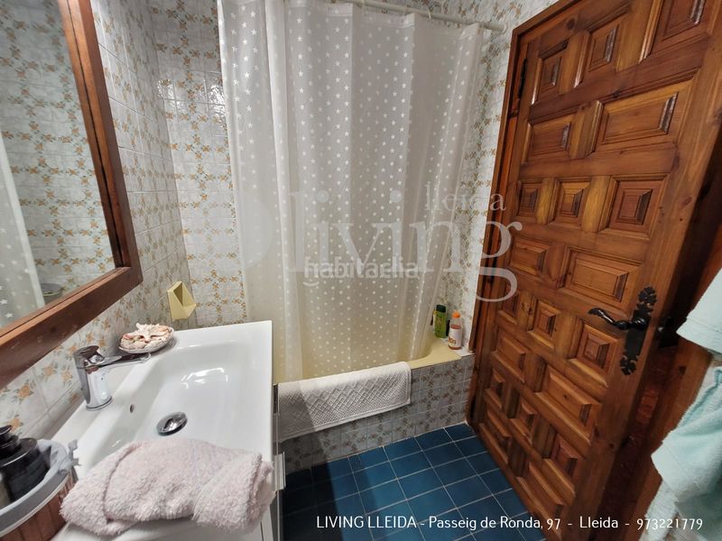 Foto 55a2c34a-c73a-49fe-a502-e1ee5118d929. Pis amb xemeneia calefacció aparcament piscina a Salou