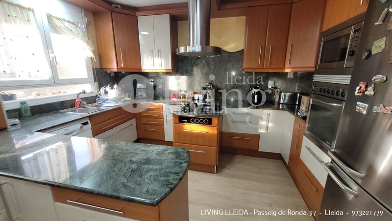 Foto ba25ddcb-5ed0-49f3-a1dd-5e655b1c3575. Chalet en Torrefarrera