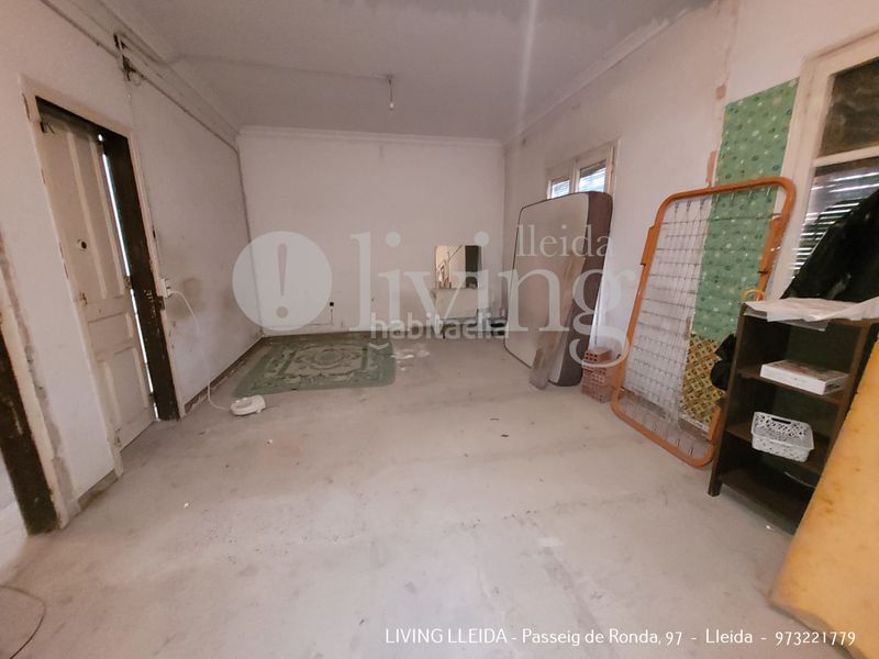 Foto bb3ef6b3-fa35-42eb-9589-03283d16939c. Edificio en Príncep de Viana-Clot-Xalets Humbert Torres Lleida