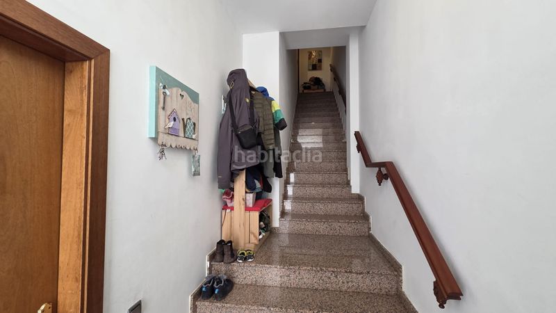 Foto 0cda6eae-ebde-4d74-bf1d-5ae085358b95. Casa adossada amb calefacció aparcament a Llívia Lleida