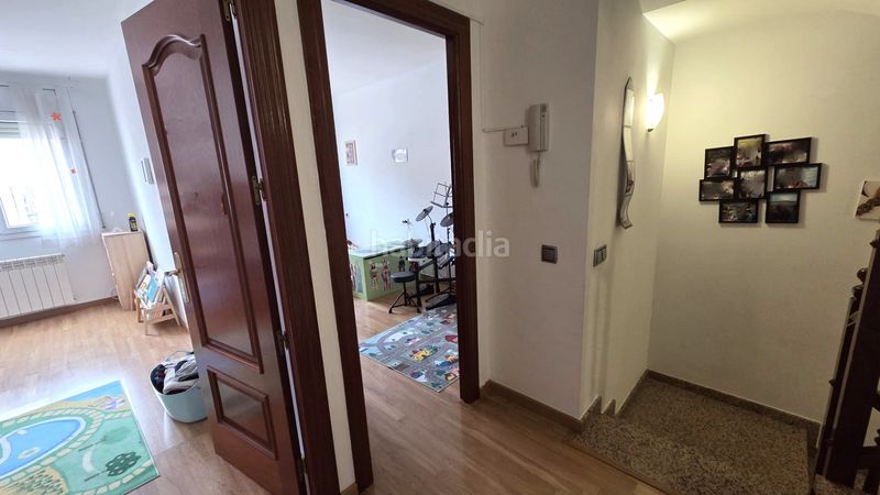Foto 53737733-41b6-457e-89d9-e857d929bbe5. Casa adossada amb calefacció aparcament a Llívia Lleida