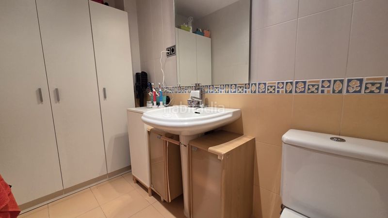 Foto 79a0a2c3-5923-412f-8aeb-ac42a4ced21d. Casa adossada amb calefacció aparcament a Llívia Lleida
