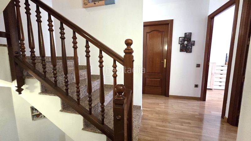 Foto e24b0894-d51b-446c-8136-017a1bb4b573. Casa adossada amb calefacció aparcament a Llívia Lleida