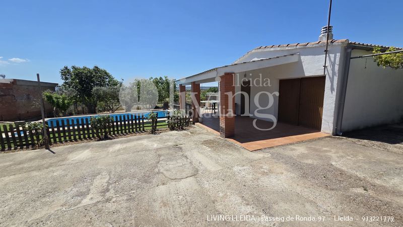 Foto 19dad2a3-b2d7-4874-abfe-3cfaf3d20f5f. Casa amb xemeneia piscina a Puigverd de Lleida