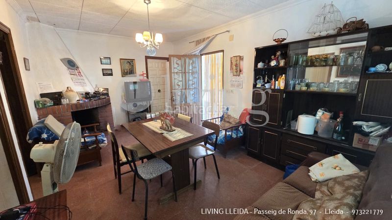 Foto 4135e9b9-ea4f-4f7c-967b-78b4d983a2fc. Casa amb xemeneia piscina a Puigverd de Lleida