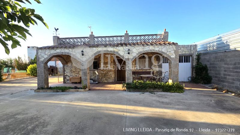 Foto 3daa27a0-c63a-4a20-a7aa-9afdd904cbdc. Casa amb xemeneia calefacció piscina a Partides Rurals Lleida