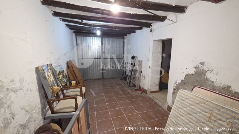 Foto 292b0127-2260-4743-bed8-b8ea6cfc661f. Casa adossada amb calefacció aparcament a Albatàrrec