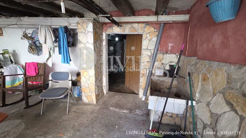 Foto 75071dbf-a0ee-41c3-8dde-3734a6b470bb. Casa adossada amb calefacció aparcament a Albatàrrec