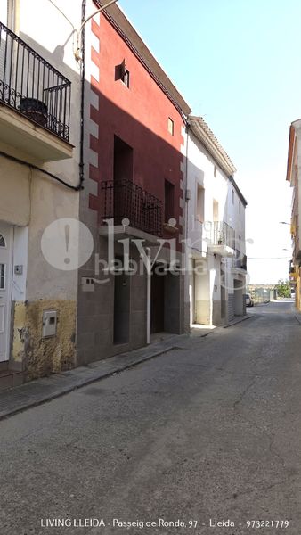 Foto 7ea96b0e-d0d0-4546-942e-399dedcf6a5e. Casa adossada amb calefacció aparcament a Albatàrrec