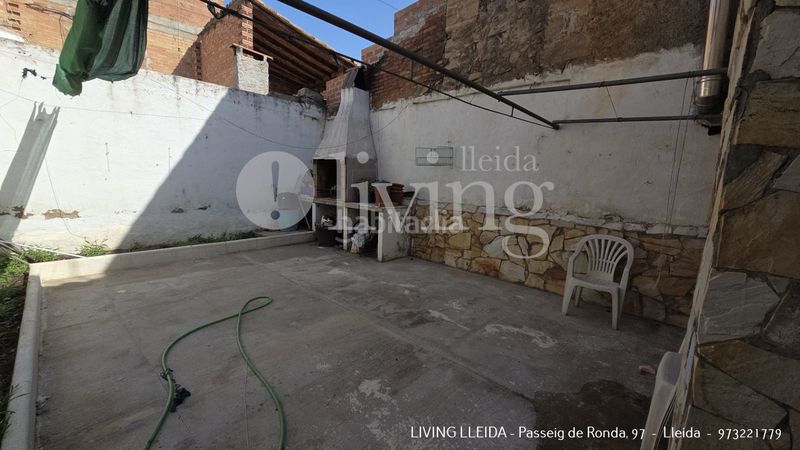 Foto d2d79d2e-f7e0-4856-8c32-ba8540fa8ef5. Casa adossada amb calefacció aparcament a Albatàrrec