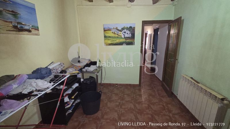 Foto fffa24ec-0c70-4c61-9474-3bf9803d5fb5. Casa adossada amb calefacció aparcament a Albatàrrec