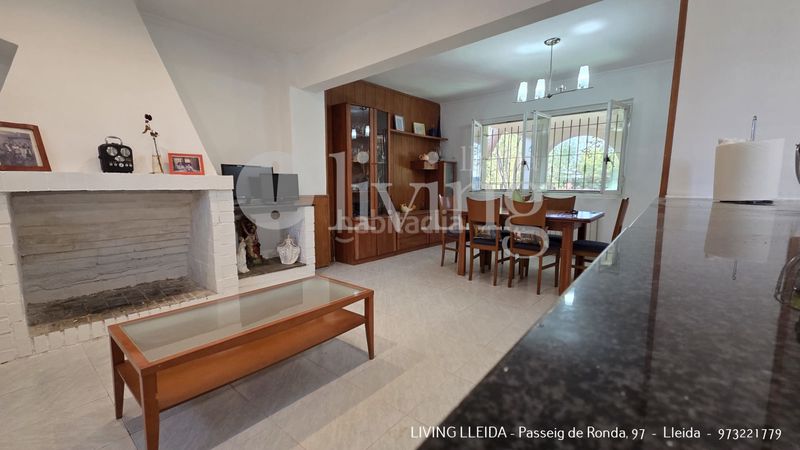 Foto 9b5aed58-93e2-436d-9e98-b4243f2aaeed. Casa amb xemeneia calefacció aparcament piscina a Lleida
