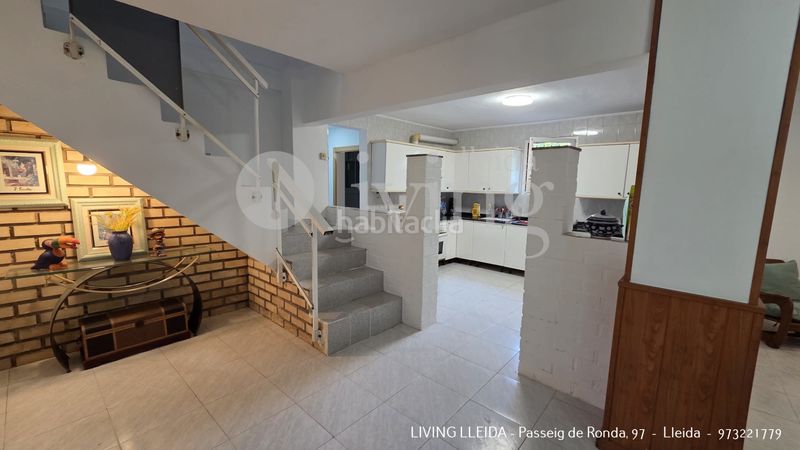 Foto bfbab078-75ba-4d9e-a7c6-d311e1812aaa. Casa amb xemeneia calefacció aparcament piscina a Lleida
