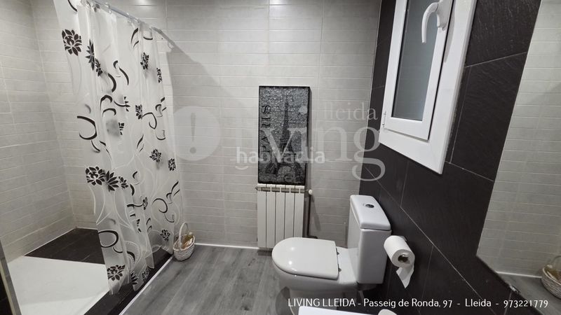 Foto c18cfd85-63d1-4f10-9eee-ffb2932206b8. Casa amb xemeneia calefacció aparcament piscina a Lleida