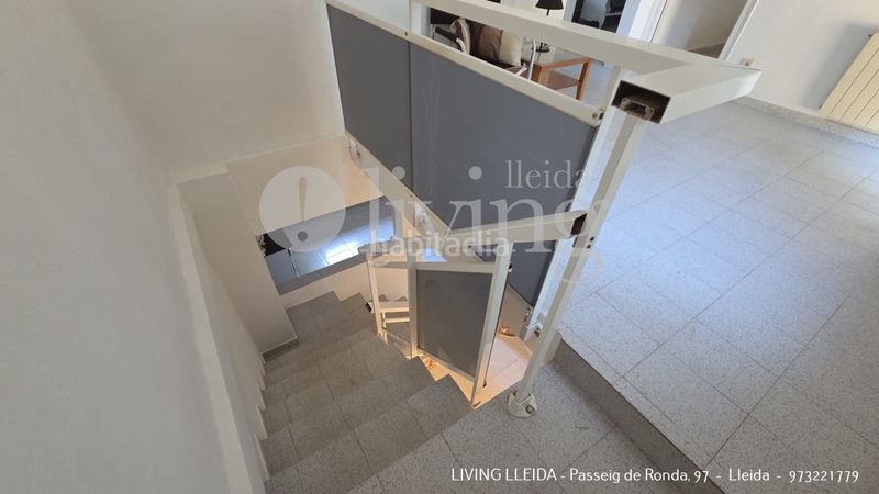 Foto f382dc3c-f73e-4989-8b59-7d6dc25ad7a0. Casa amb xemeneia calefacció aparcament piscina a Lleida