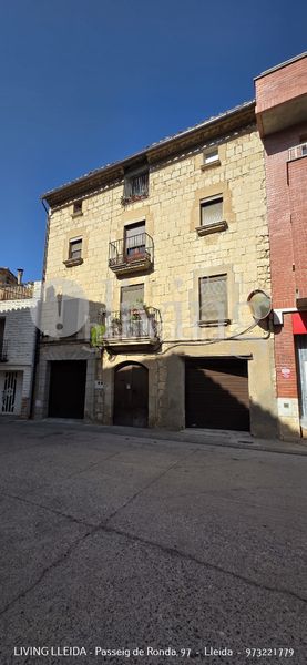Foto dca3929b-b4e4-4adf-983b-223c7ea9c8c9. Pis amb aparcament a Maials