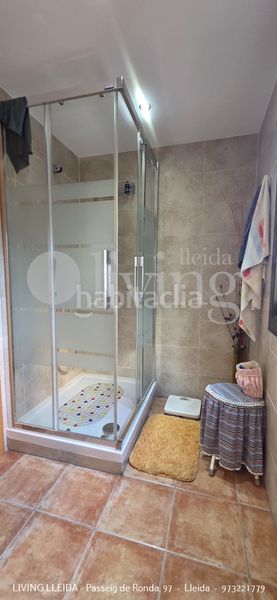 Foto f6eab1fc-dd0a-40a5-8b57-41c96c9594a2. Pis amb aparcament a Maials