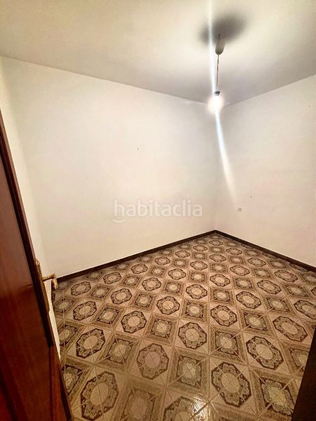 Foto b228058c-dedf-4187-ab14-c32f930e08ce. Xalet amb calefacció aparcament a Viveiro