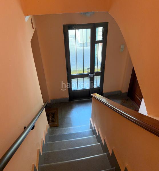 Foto 4a8e2384-f48b-4f3e-857b-eaafd27ec3e9. Flat with heating in Llaranes Avilés