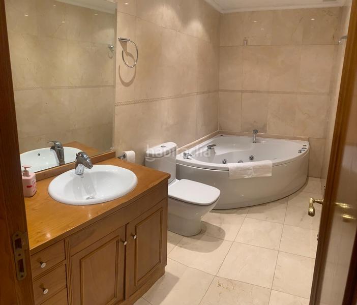 Foto c5eb7da1-702d-4915-b7bd-6c8028b015fe. Location attique avec chauffage parking dans Salesas - Foncalada - Campoamor Oviedo