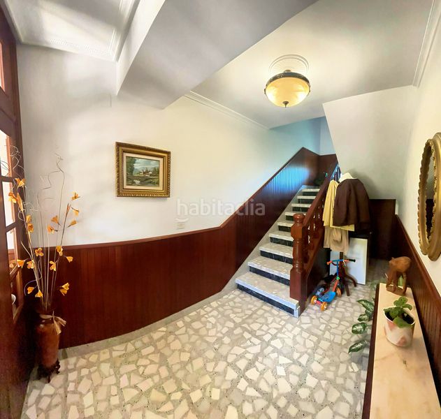 Foto b812f4ee-ff5b-4db6-b58f-54b0c0b9136d. Casa amb calefacció aparcament a Burela