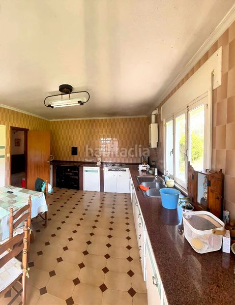 Foto ba441f7a-b681-48f1-9881-ec6aaa2059d1. Casa amb calefacció aparcament a Burela