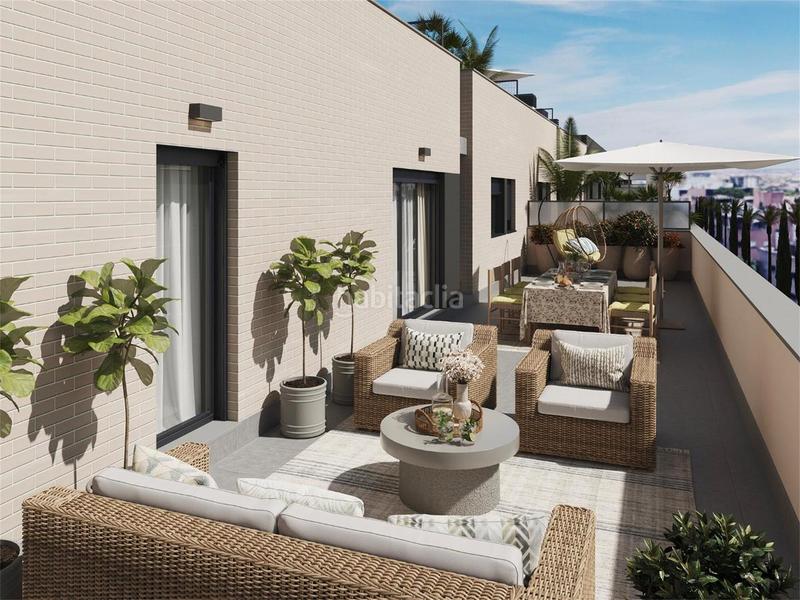 Foto 908109ba-117d-4f5f-bbeb-c97e2d6ff3c0. Planta baixa 119m<sup>2</sup> amb piscina a Zona Universitaria Bormujos