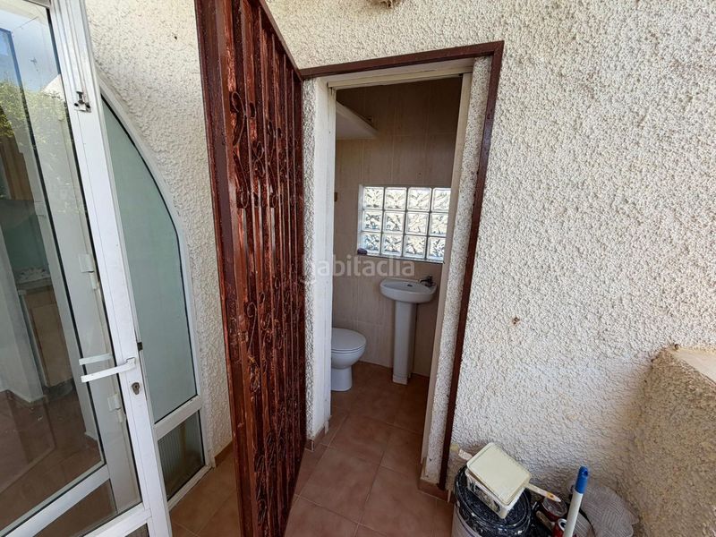 Foto b43ed668-f175-4819-89db-0c6eeab7566f. Casa amb aparcament a Cabo Cervera Torrevieja