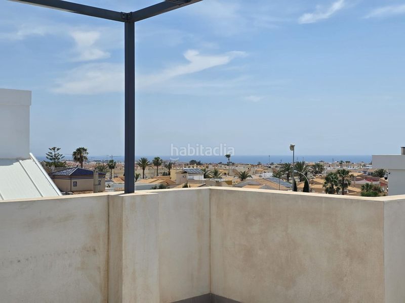 Foto 0b7d3130-1d6b-4df1-86a6-05783dec9fa4. Casa adossada amb aparcament a Lomas de Cabo Roig - Los Dolses Orihuela